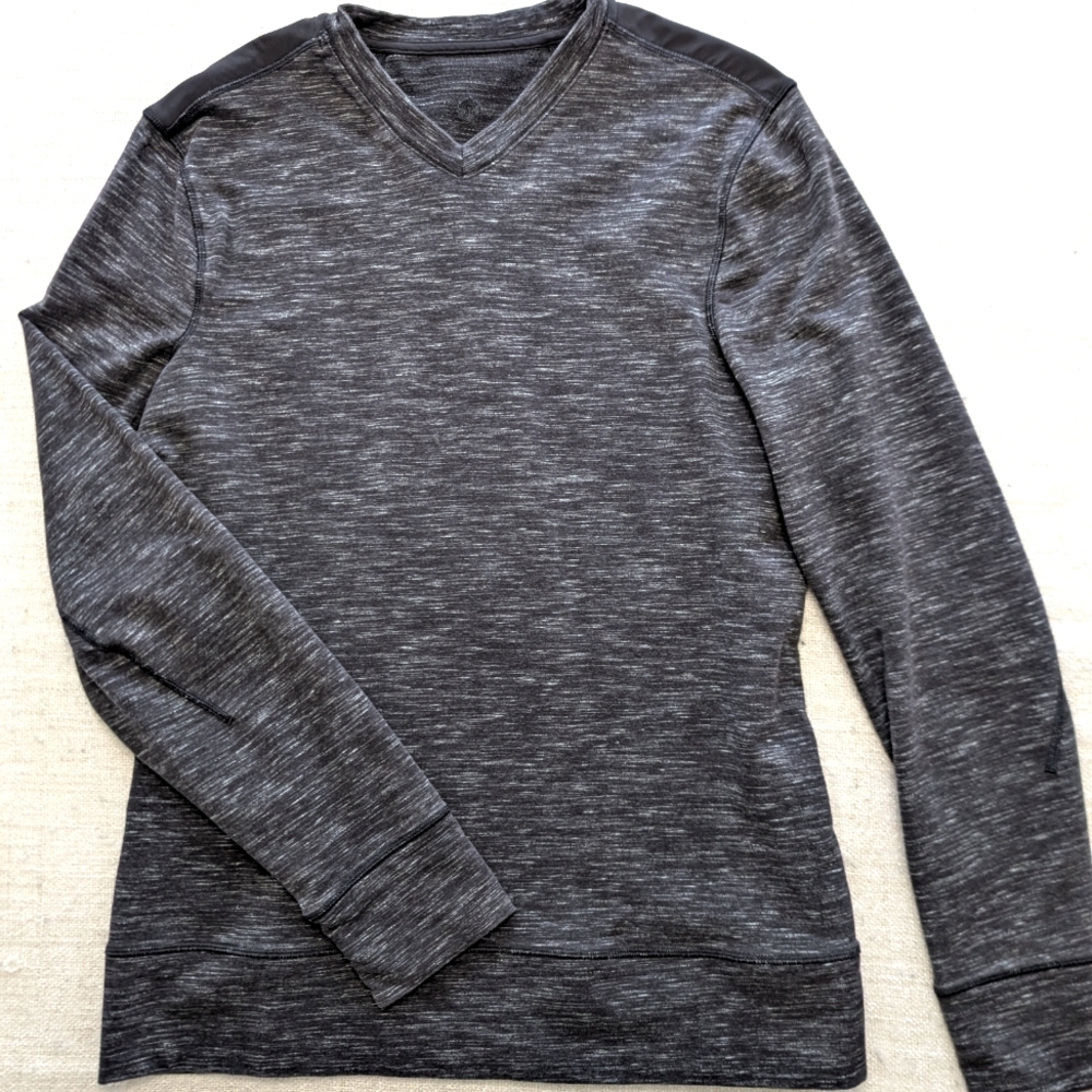 Men's Lululemon Transit Long Sleeve V-Neck Sweater